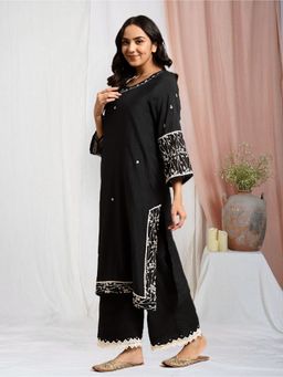 Zuri - Black Zari Embroidered Premium Cotton kurta
