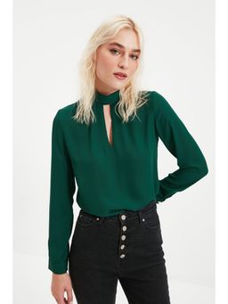 Trendyol - Green Semi-fit Solid Round Neck Top