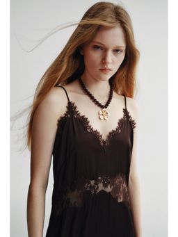 H&M - Women Brown Beaded pendant necklace