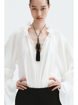 H&M - Women Black Pendant necklace