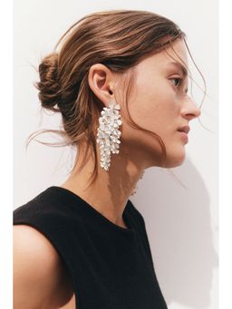 H&M - Women White Flower-detail cluster earrings