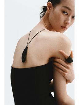 H&M - Women Black Pendant necklace