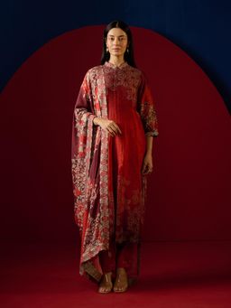 Saundh - Rei Kurta with Pant and Dupatta- Red (Set of 3)