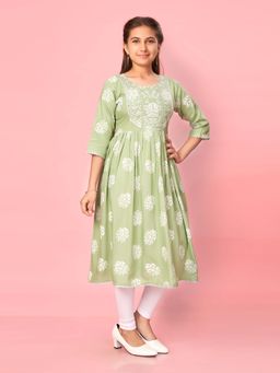 Aarika - Girls Green Cotton Embroidery Kurta with Leggings