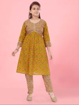 Aarika - Girls Yellow Cotton Floral Print Kurta with Pant