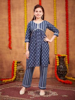 Aarika - Girls Navy Blue Floral Print Cotton Kurta with Pant