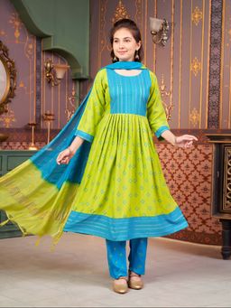 Aarika - Girls Green Ethnic Foil Print Rayon Kurta
