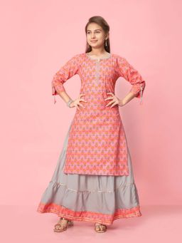 Aarika - Girls Pink Cotton Floral Print Kurta