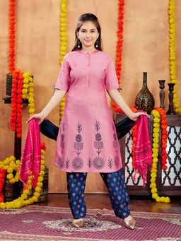 Aarika - Girls Pink Printed Pure Cotton Kurta