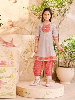 Aarika - Girls Peach Floral Print Cotton Kurta with Salwar