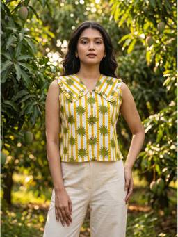 Vastara TheLabel - Sunburst Motif and Striped White Crop Top