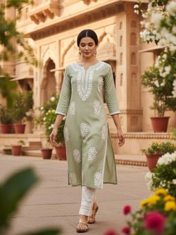 Vaamsi - Green Viscose Rayon Solid Embroidered Chikankari Straight Kurta