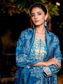 Vaamsi - Blue Ikat Printed Straight Kurta and Pant with Dupatta