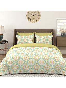 Layers - Basicx 120 TC Cotton Cream Paisley Double Bedsheet with 2 Pillow Covers (Queen)