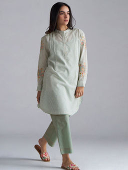 Ganga Fashions - Granite Green Woven Checks Kurta and Pant with Slip