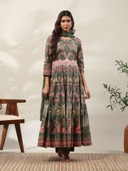 Garden VARELI - Women Pink Floral Printed Anarkali Kurta with Pant & Dupatta