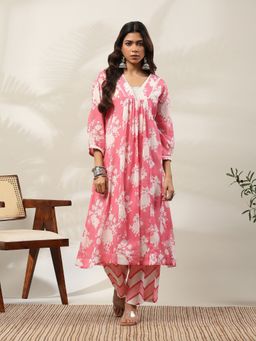 Garden VARELI - Women Pink Printed Viscose Kurta and Palazzo