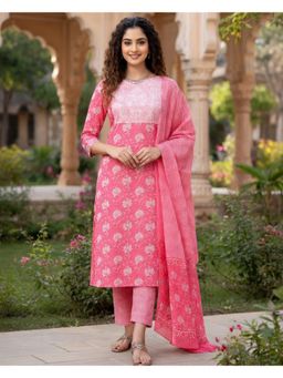 Rajnandini - Women Pink Pure Cambric Cotton Floral Kurta and Pant With Dupatta