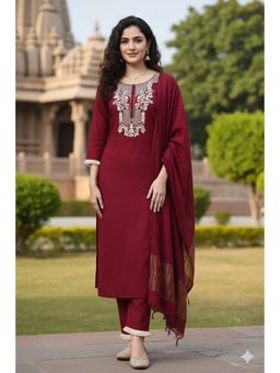 Rajnandini - Women Maroon Pure Cotton Dori Work Kurta and Pant With Dupatta