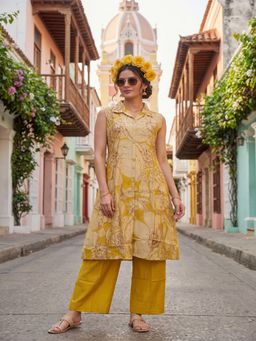 Tansi - Women Yellow Button-Down Sleeveless Co-Ord Set