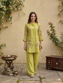 KAFTANIZE - Women Yellow Viscose Rayon Embroidered Co-Ord Set