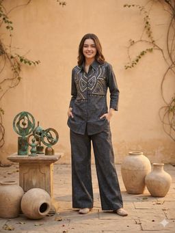 KAFTANIZE - Women Black Embellished Co-Ord Set