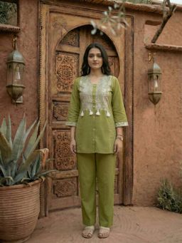 KAFTANIZE - Women Olive Cotton Floral Embroidered Co-Ord Set