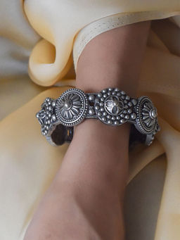 Teejh - Sheela Silver Oxidized Bracelet