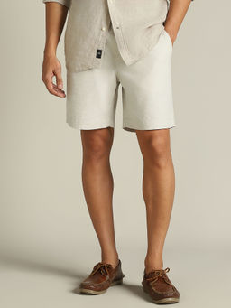 Dockers - Men Off White Mid Rise Regular Fit Shorts