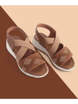 FREEPLAY - Girls Embellished Round Toe Comfort Brown Sandals