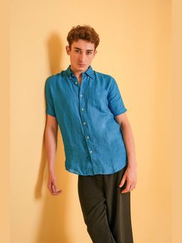 J.LINUM Co - Desert Fawn Linen Beige Shirt Blue Shirt