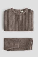 Brown color option, Currently selected