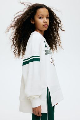 H&M - Girls White Oversized Printed Sweatshirt