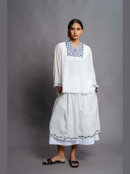 House of Mantra - Women White Embroidered Skirt