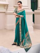 Green color option, Sold out, Currently selected