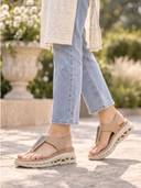 Beige color option, Currently selected