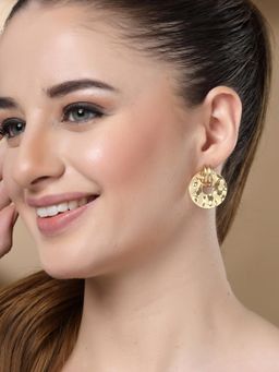 Karatcart - Gold Plated Hammered Design Drop Earrings