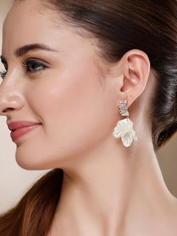 Karatcart - Gold-Plated Contemporary White Drop Earrings for Women