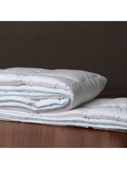 SPACES - Microgel Polyester - Single Quilt -White