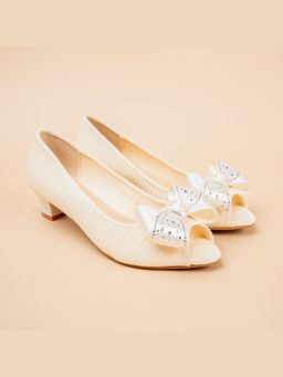 VANSON - Velour Bow Cream Kitten Heel Sandal