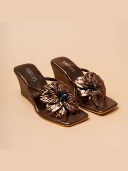 VANSON - Lily Bronze Wedge Heel Wedges