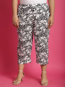 theRebelinme - Plus Size Womens Black White Floral Printed Mid Calf Length Capri