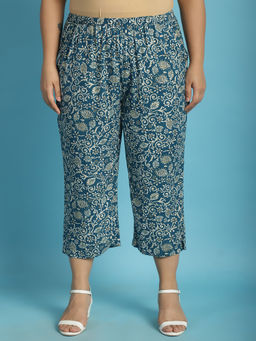 theRebelinme - Plus Size Womens Teal Batik Floral Printed Mid Calf Length Capri