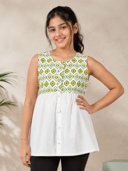 KiddoPanti - Girls Cotton Woven Sleeveless Reversible Geometric Printed Top