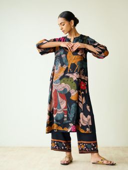 Rustorange - Women Black Printed Kurta with Pant