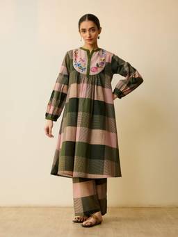 Rustorange - Women Green Checks Printed Co-Ord-Set