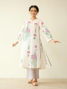 Rustorange - Women Lotus Bloom Off White-Pink Floral Printed Kurta with Pant