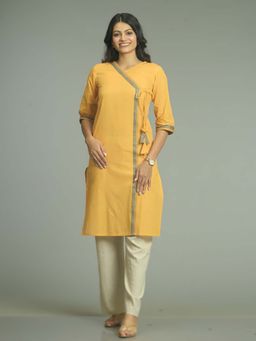 Stree Basics - Women Yellow Woven Kurta