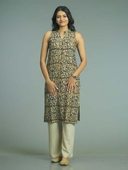 Stree Basics - Women Multi-Color Kalamkari Printed Kurta
