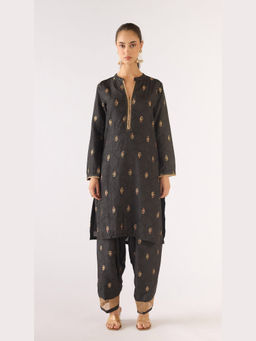 Basanti Kapde aur Koffee - Black Cotton Embroidered Kurta with Pant